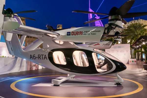 A sky-high commuter hub headed for Dubai